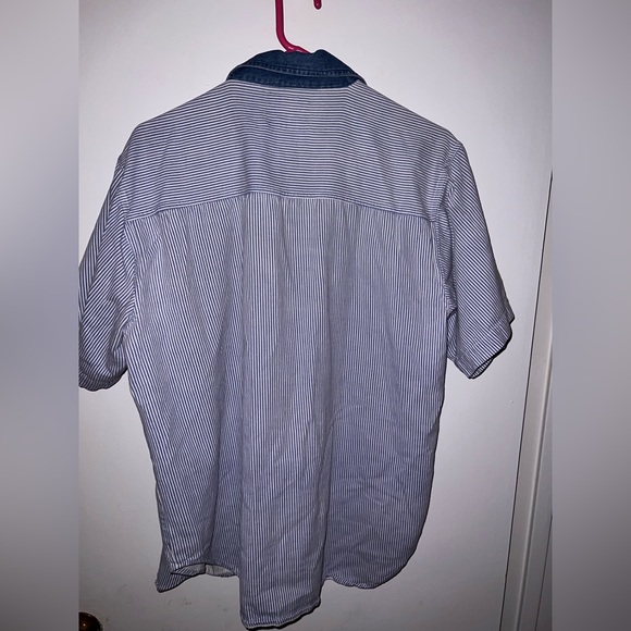 Quizz Again Cat Embroidered Button Down Top - Picture 4 of 5